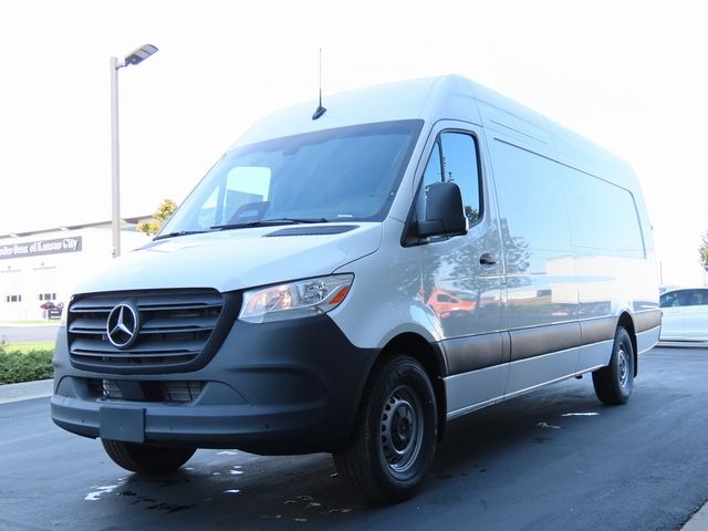 2025 Mercedes-Benz Sprinter Cargo