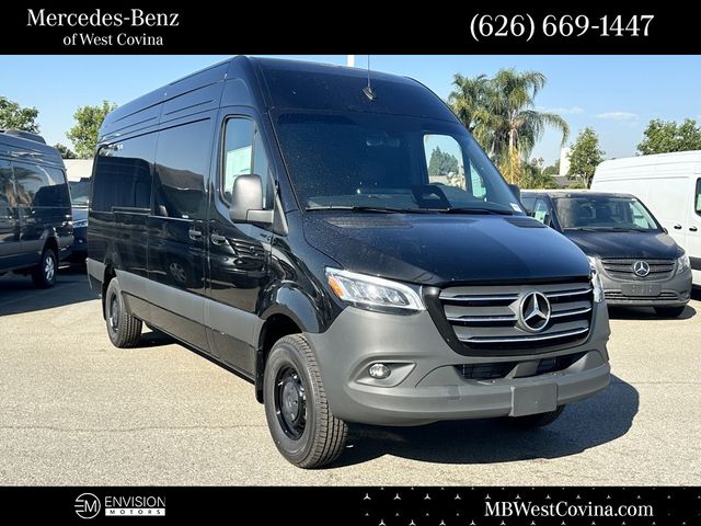 2025 Mercedes-Benz Sprinter Cargo