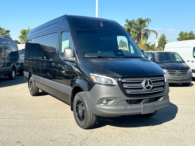 2025 Mercedes-Benz Sprinter Cargo