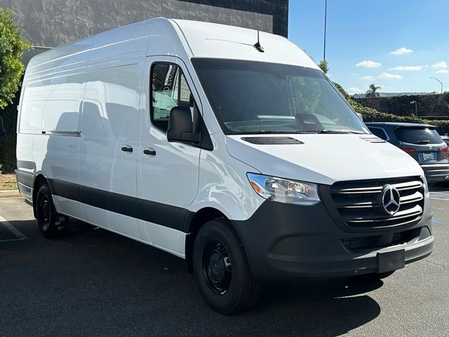 2025 Mercedes-Benz Sprinter Cargo