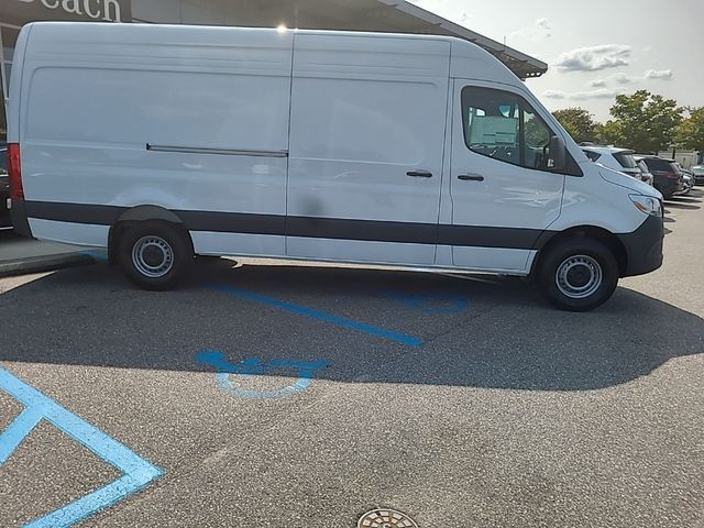 2025 Mercedes-Benz Sprinter Cargo