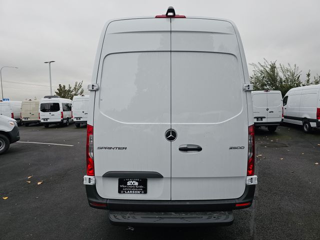 2025 Mercedes-Benz Sprinter Cargo