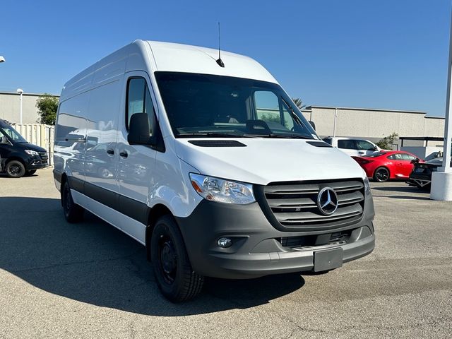 2025 Mercedes-Benz Sprinter Cargo