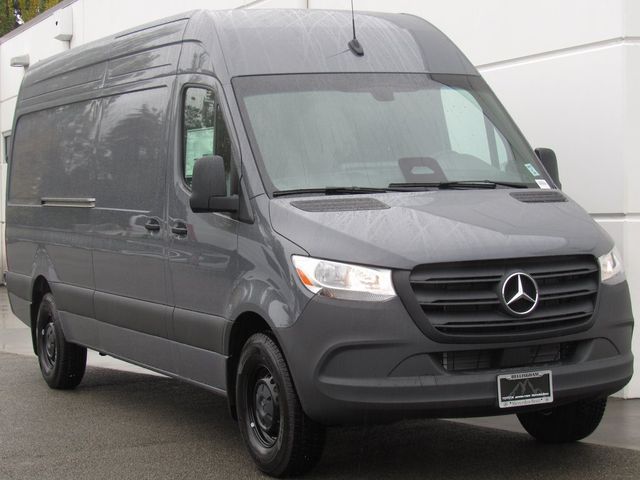 2025 Mercedes-Benz Sprinter Cargo