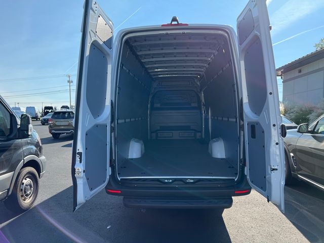 2025 Mercedes-Benz Sprinter Cargo