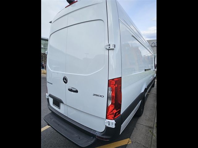 2025 Mercedes-Benz Sprinter Cargo