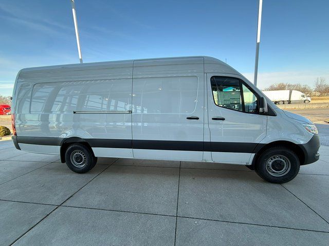 2025 Mercedes-Benz Sprinter Cargo