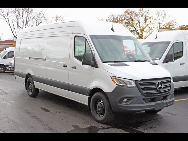 2025 Mercedes-Benz Sprinter Cargo