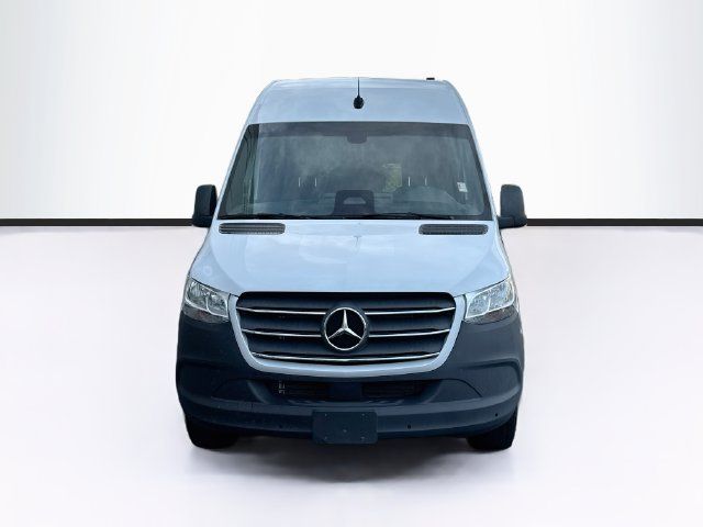 2025 Mercedes-Benz Sprinter Base