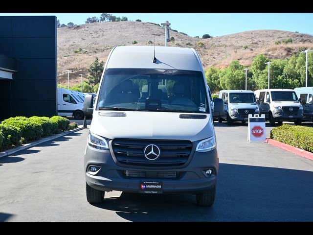 2025 Mercedes-Benz Sprinter Base