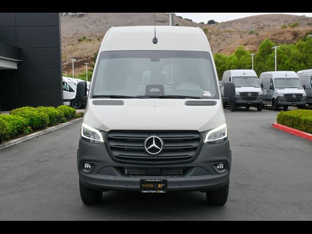 2025 Mercedes-Benz Sprinter Base