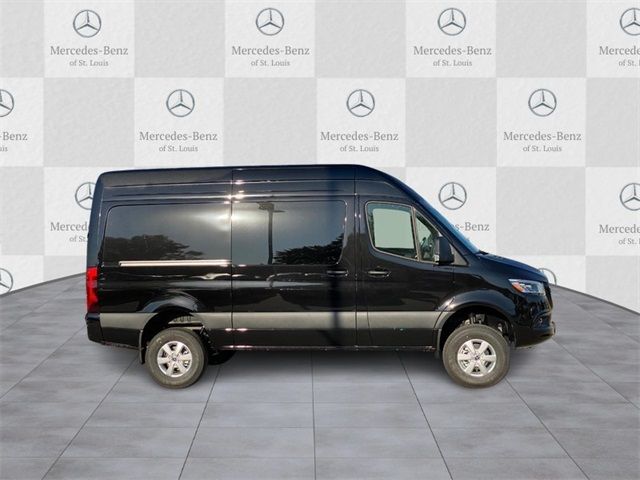 2025 Mercedes-Benz Sprinter Base