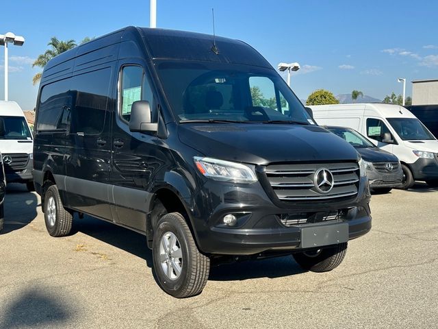 2025 Mercedes-Benz Sprinter Base