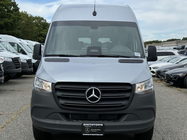 2025 Mercedes-Benz Sprinter Base