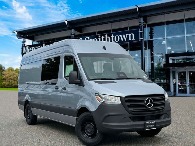 2025 Mercedes-Benz Sprinter Base