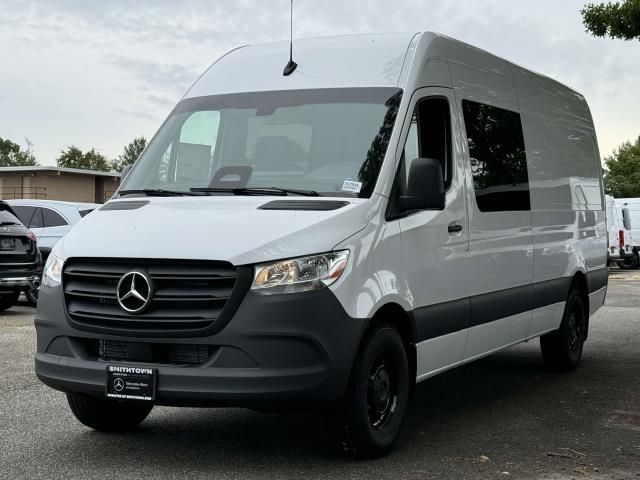 2025 Mercedes-Benz Sprinter Base