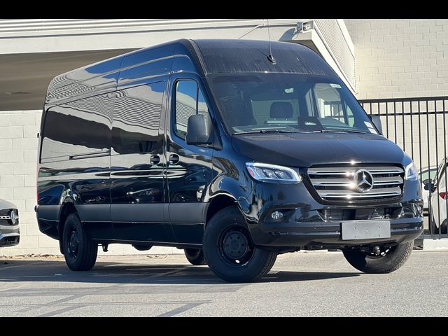 2025 Mercedes-Benz Sprinter Base