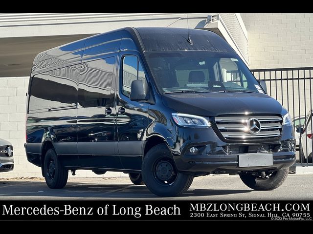 2025 Mercedes-Benz Sprinter Base