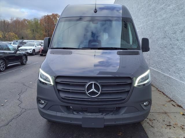 2025 Mercedes-Benz Sprinter Base