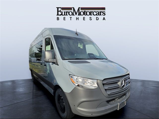 2025 Mercedes-Benz Sprinter Base