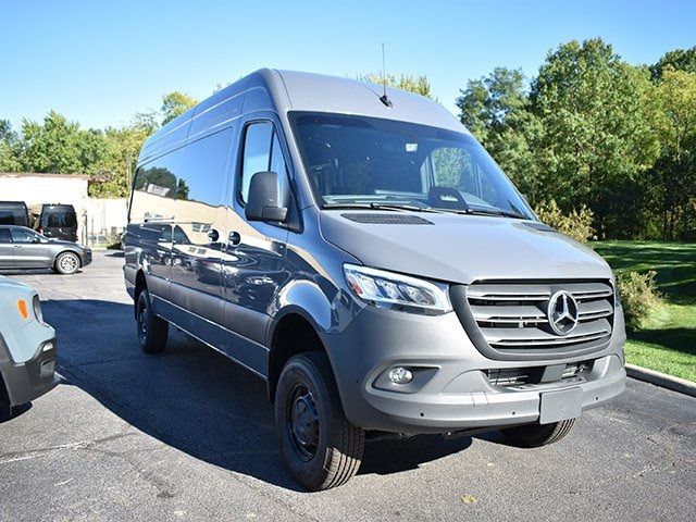 2025 Mercedes-Benz Sprinter Base