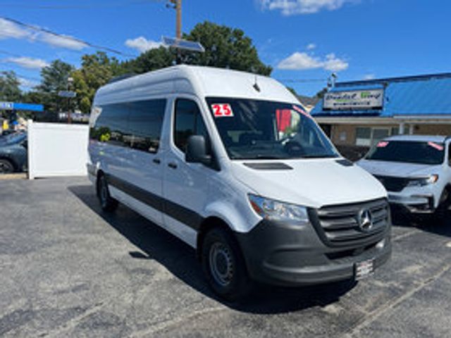 2025 Mercedes-Benz Sprinter Passsenger