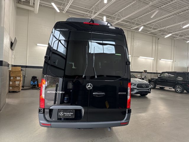 2025 Mercedes-Benz Sprinter 