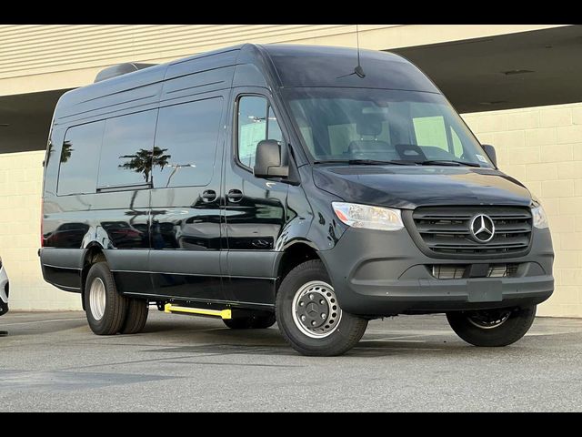 2025 Mercedes-Benz Sprinter Cargo