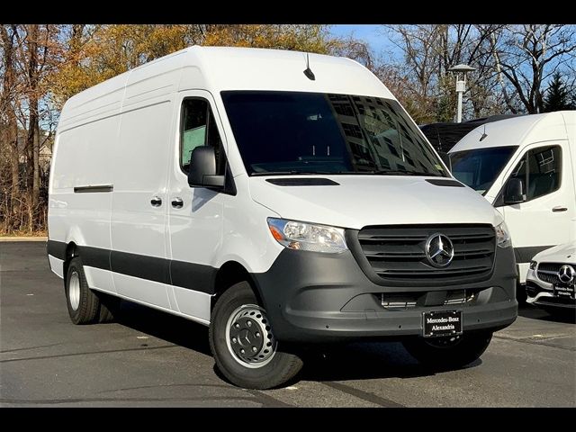 2025 Mercedes-Benz Sprinter Cargo