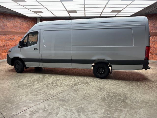 2025 Mercedes-Benz Sprinter Cargo