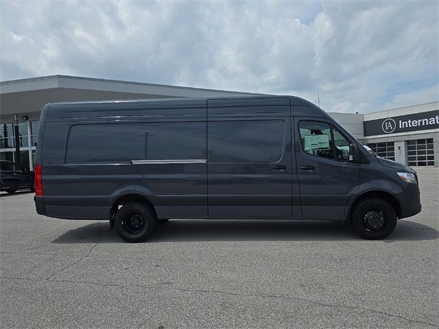 2025 Mercedes-Benz Sprinter Cargo