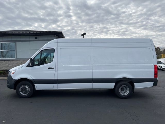 2025 Mercedes-Benz Sprinter Cargo