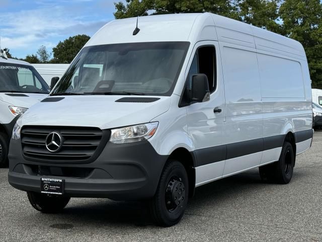 2025 Mercedes-Benz Sprinter Cargo