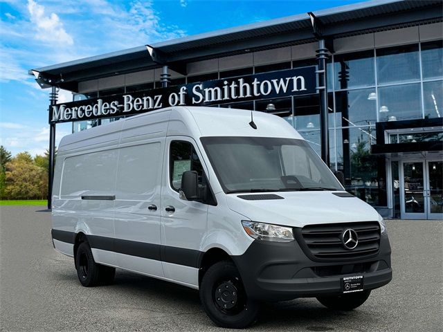 2025 Mercedes-Benz Sprinter Cargo