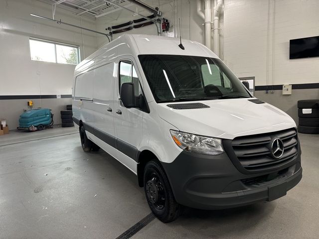 2025 Mercedes-Benz Sprinter Cargo