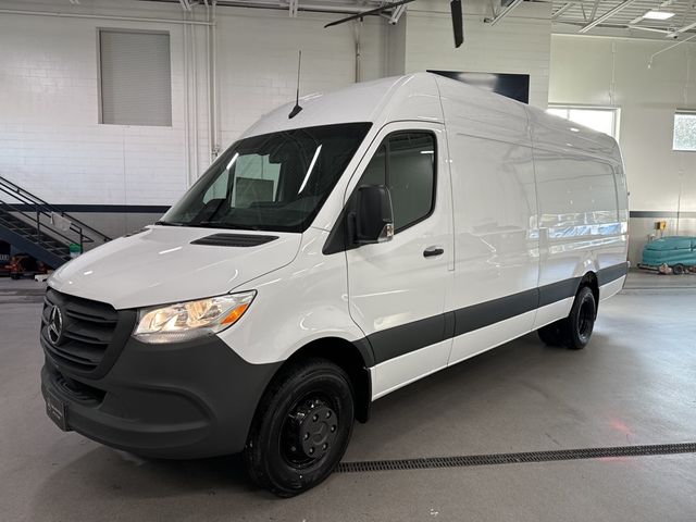 2025 Mercedes-Benz Sprinter Cargo