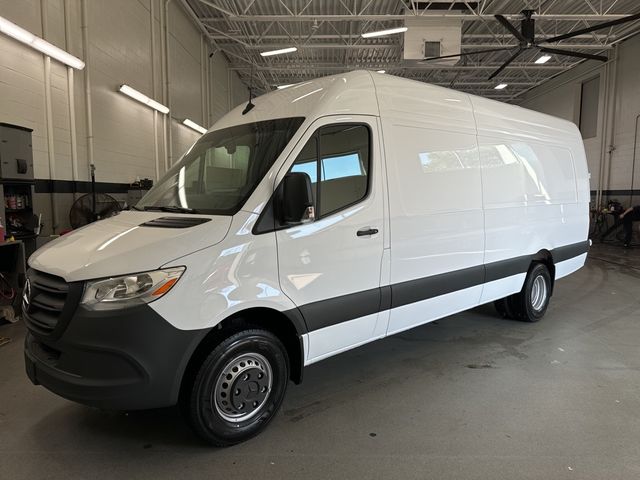 2025 Mercedes-Benz Sprinter Cargo