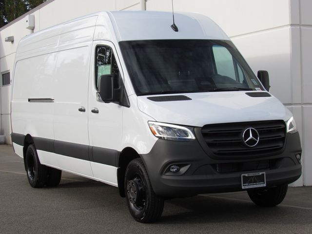 2025 Mercedes-Benz Sprinter Cargo