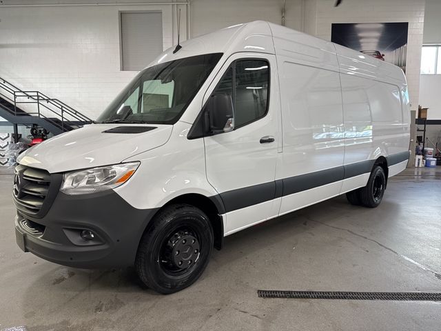 2025 Mercedes-Benz Sprinter Cargo