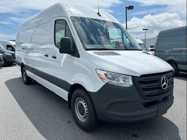 2025 Mercedes-Benz Sprinter Cargo