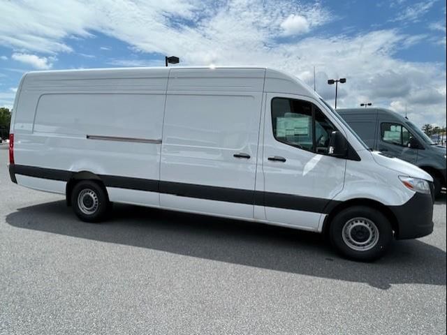 2025 Mercedes-Benz Sprinter Cargo