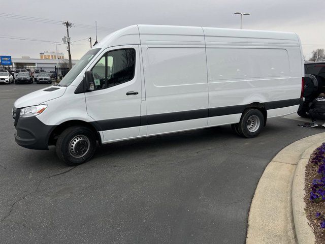 2025 Mercedes-Benz Sprinter Cargo