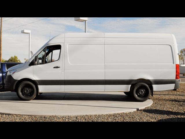 2025 Mercedes-Benz Sprinter Cargo