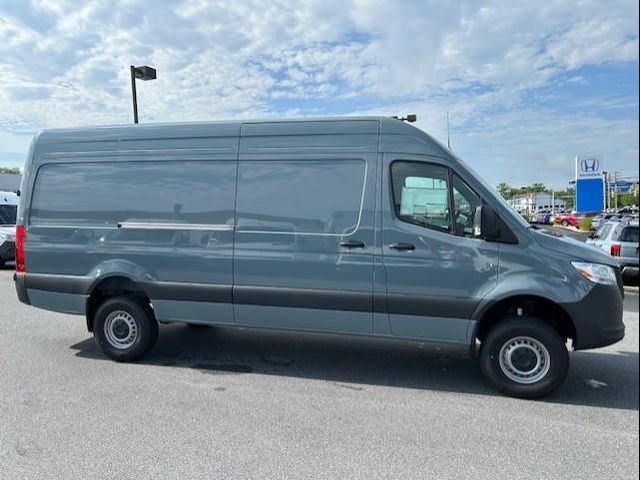 2025 Mercedes-Benz Sprinter Cargo