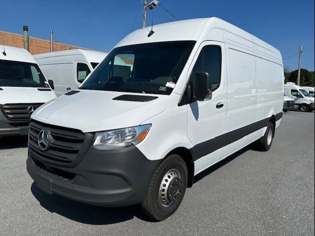 2025 Mercedes-Benz Sprinter Cargo