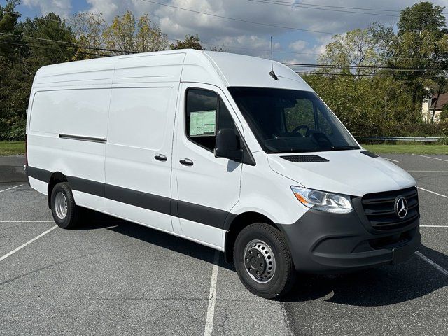 2025 Mercedes-Benz Sprinter Cargo