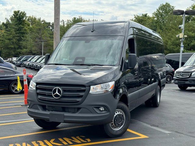 2025 Mercedes-Benz Sprinter Cargo