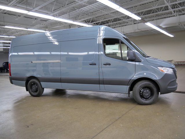 2025 Mercedes-Benz Sprinter Cargo