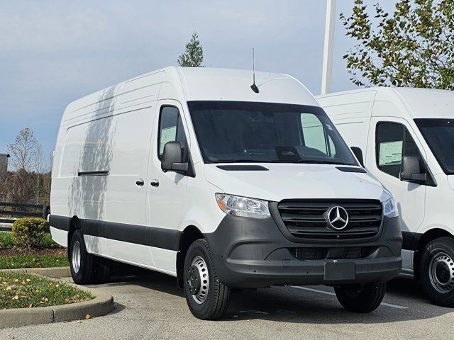 2025 Mercedes-Benz Sprinter Cargo