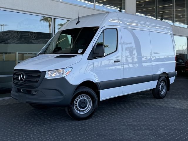 2025 Mercedes-Benz Sprinter Base